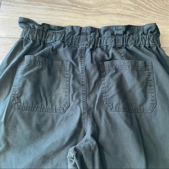 Hollister Ultra High Rise Paperbag Jogger Pants - Picture 10 of 12